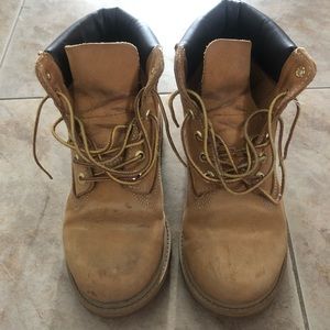 Kids Timberland boots size 2